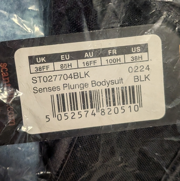 ✨SOLD✨ Scantilly By Curvy Kate Senses Plunge Sheer Mesh Black Bodysuit Sz 38H - Picture 9 of 9